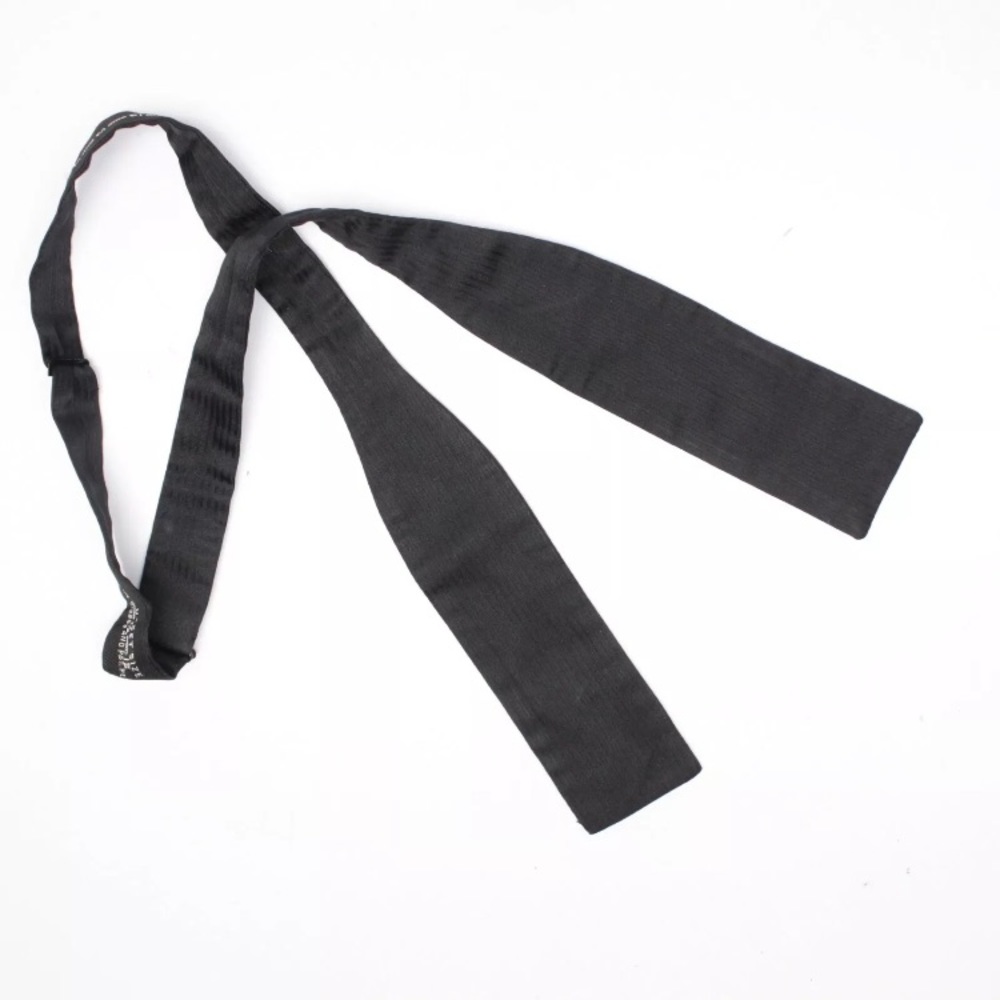 Brooks Brothers Silk Bowtie Batwing